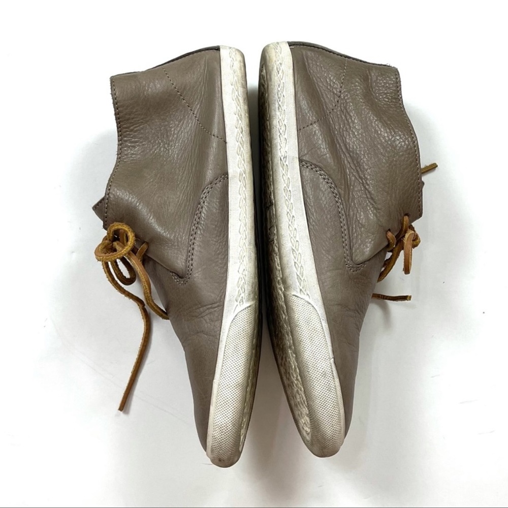 Frye Mindy Chukka Boots - Picture 4 of 8